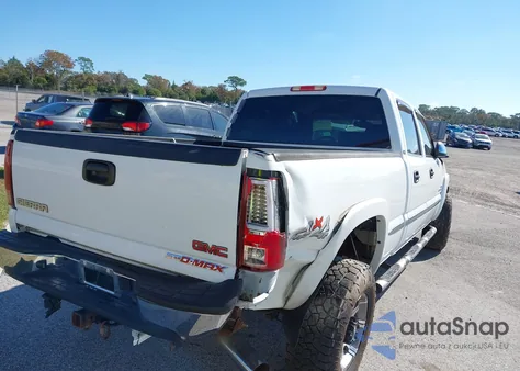 2002 GMC Sierra 2500Hd Sle from USA, damaged, VIN 1GTHK231X2F222039